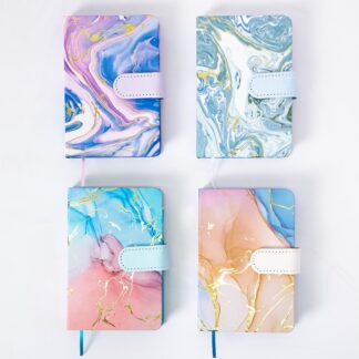 Cuaderno con hebilla magnética