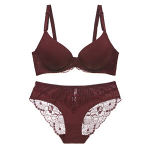 Set de lencería con encaje